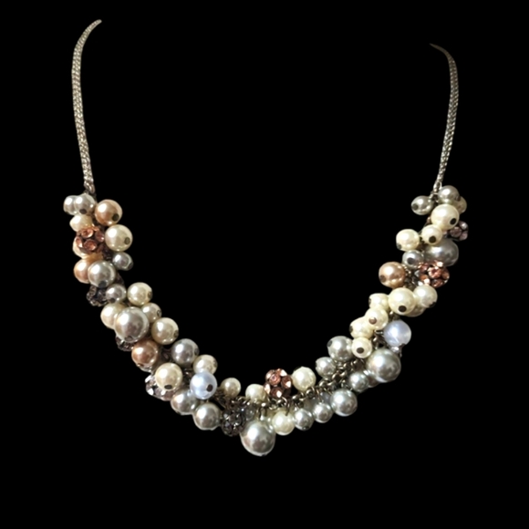 LOFT Pearl & Crystal Cluster Necklace - Picture 1 of 3